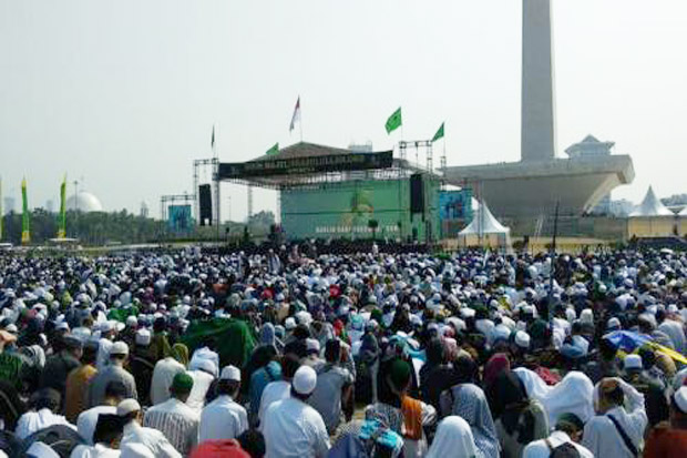 Ribuan Warga Jakarta...