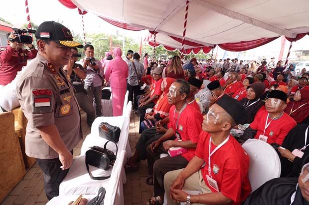 Ratusan Orang Ikuti...