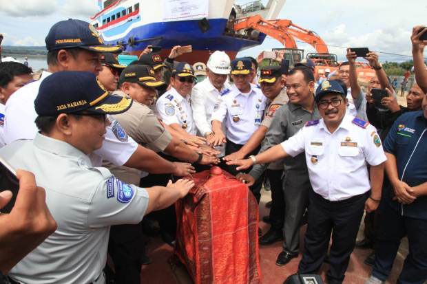 Dukung Pariwisata Toba,...
