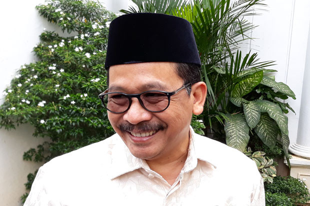 Polisi Kaji Barang Bukti...