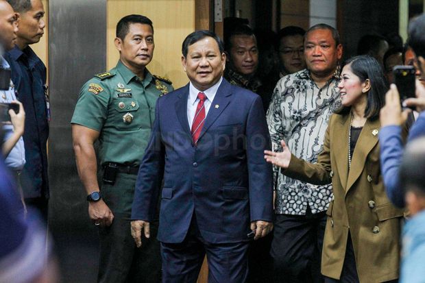 Penasaran, Anggota DPR...