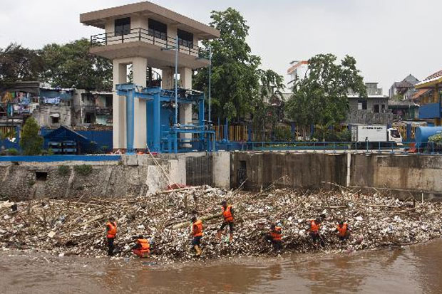 Cegah Kiriman Sampah...