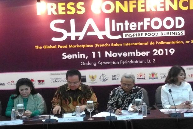 Pameran Mamin: Sial...