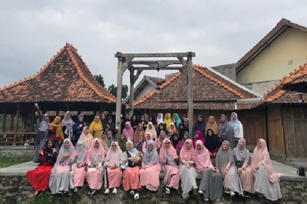 Khadijah Community Yogyakarta...