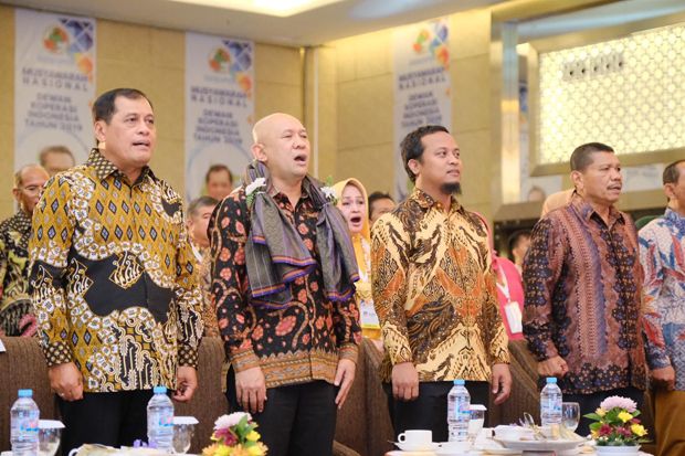 Hadiri Munas Dekopin,...