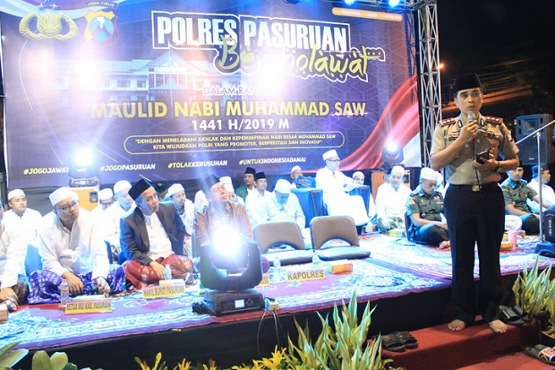 Sebanyak 5.000 Warga...