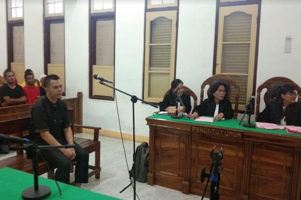Selundupkan 27 Kg Sabu,...
