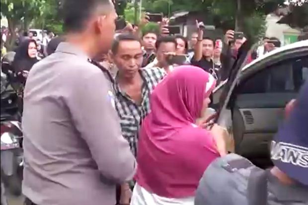 Tiga Kerabat Terduga...
