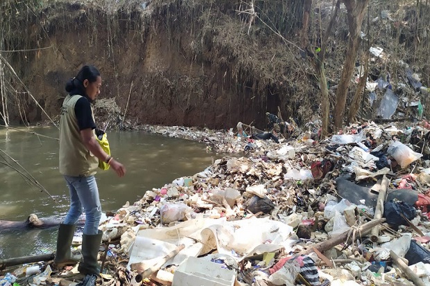 Atasi Sampah di Sungai,...