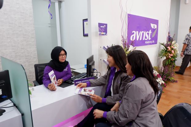 Bidik Kaum Muda, Avrist...