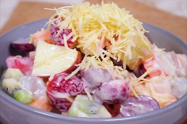 Segarnya Salad Buah...