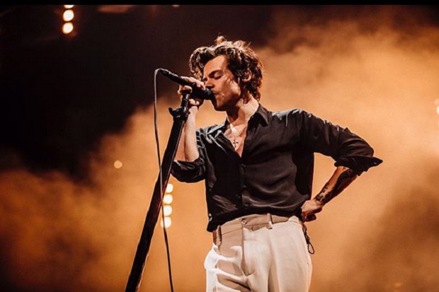 Harry Styles Umumkan...