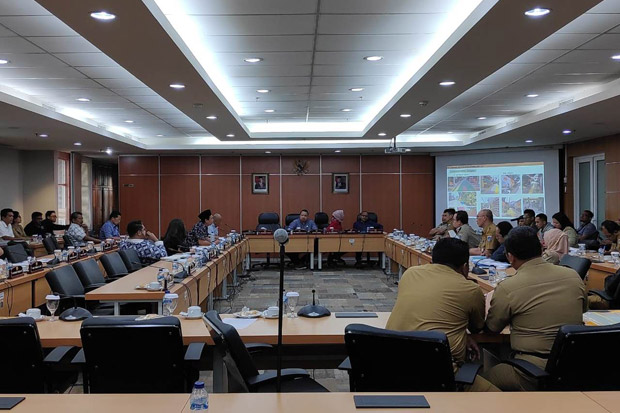 Komisi C DPRD DKI Rampungkan...