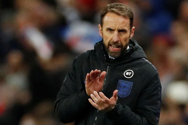 Inggris Pesta Gol, Southgate...