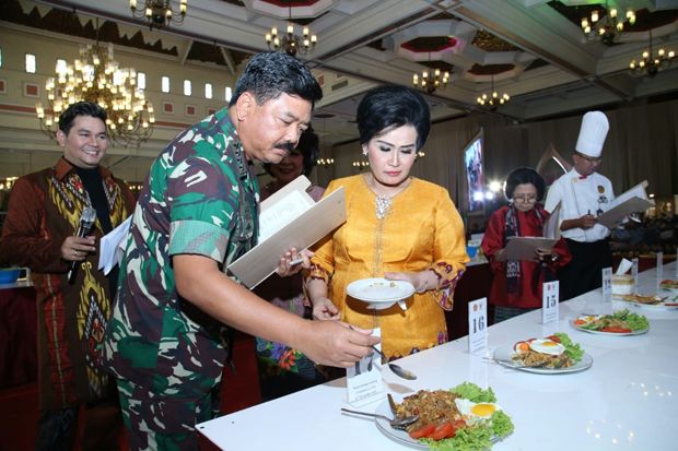 Panglima TNI Jadi Juri...