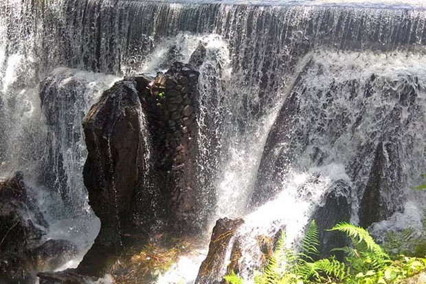 Toya Devasya Hot Spring...