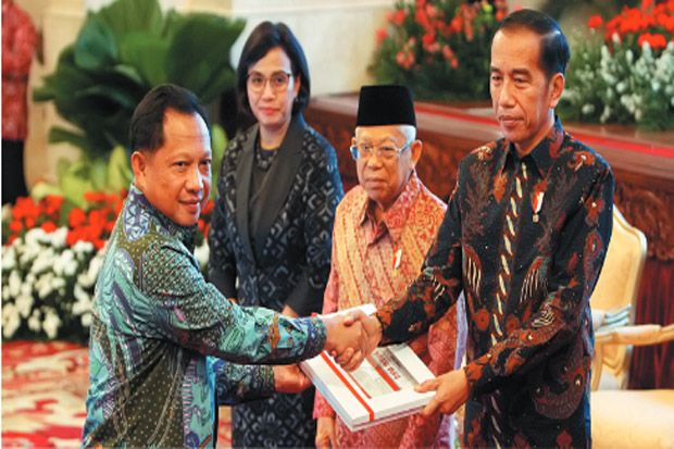 Serahkan DIPA, Presiden...