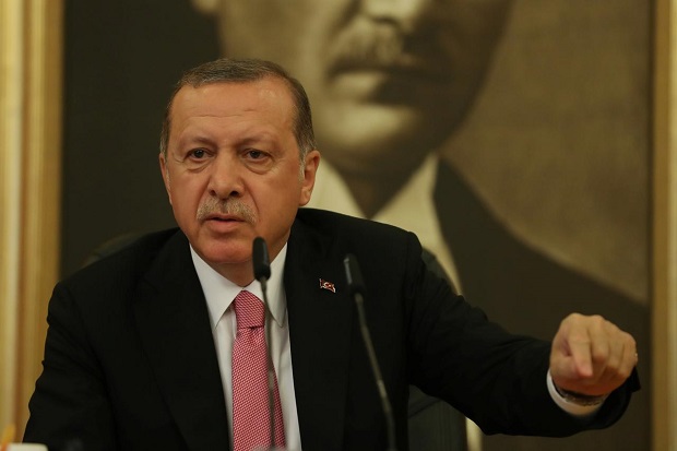 Erdogan Tolak Desakan...