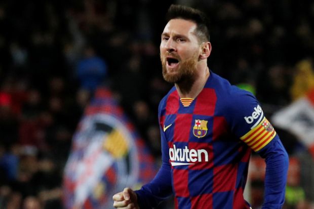 Lionel Messi Tinggalkan...