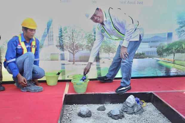 Bamsoet Letakan Batu...