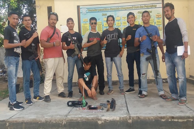 Gerebek Pesta Narkoba,...