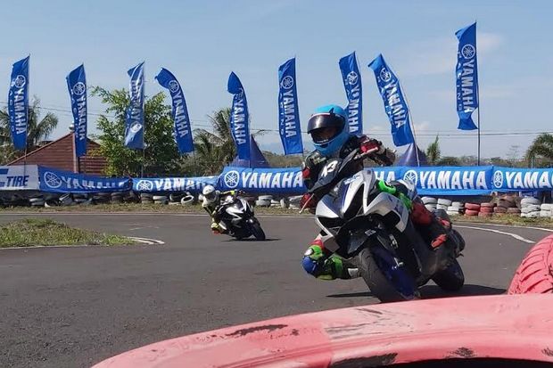 Semangat Membara Para...