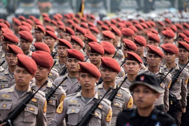 Pengamat Kepolisian...