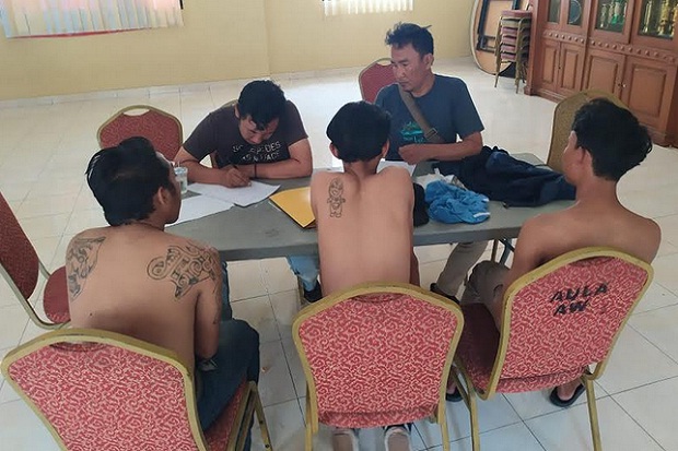 Ratusan Preman di Kota...