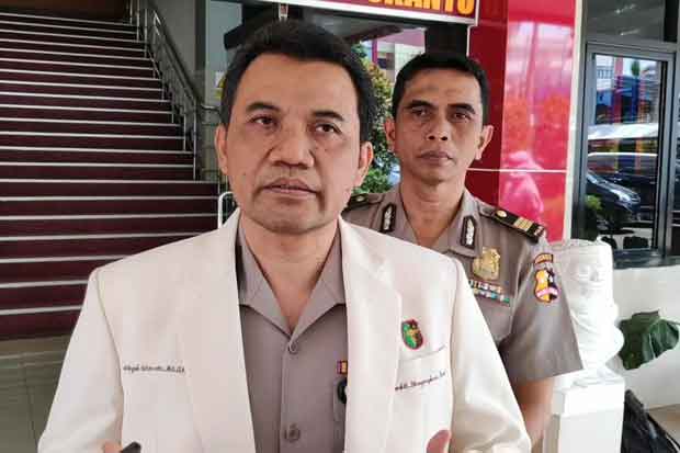 Bakar Diri, Hendra Bakal...