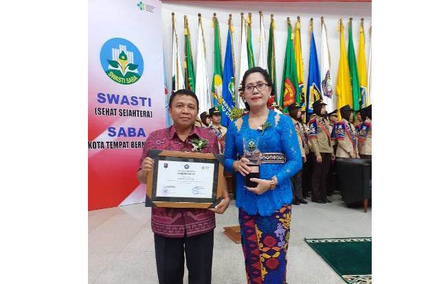 Singaraja Raih Penghargaan...