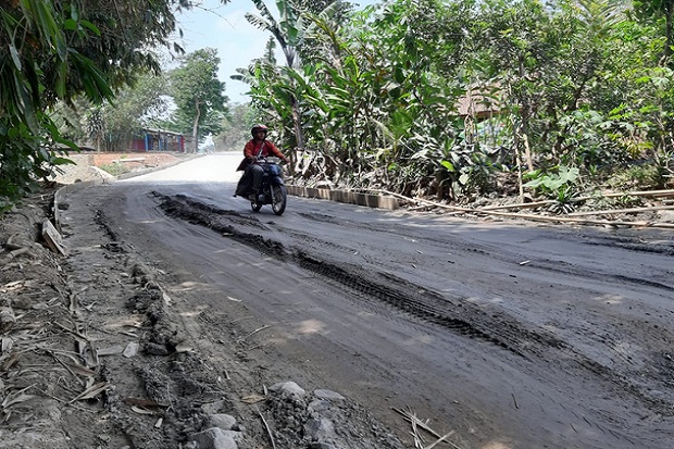 Proyek Jalan di Kecamatan...