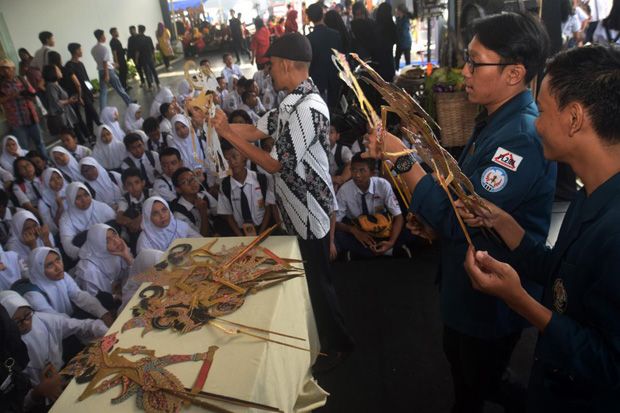 BCA Edukasi Cinta Budaya...