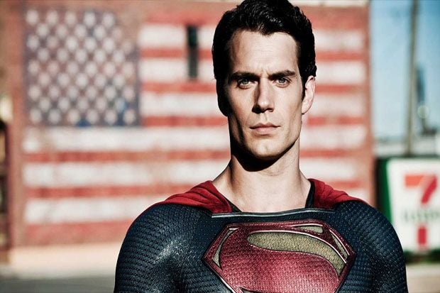 Henry Cavill Tegaskan...