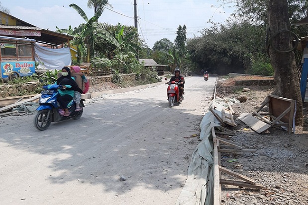 Proyek Jalan Rp3,6 Miliar...