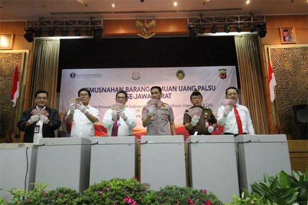 57.971 Uang Palsu Dimusnahkan...