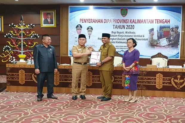 Wabup Kobar Terima DIPA...