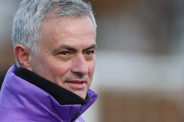 Jose Mourinho Pede Bisa...