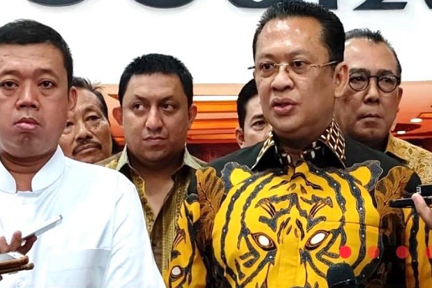 Maju Caketum Golkar,...
