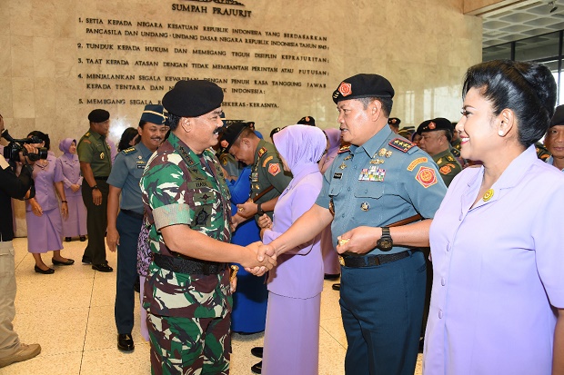 51 Pati TNI Naik Pangkat,...