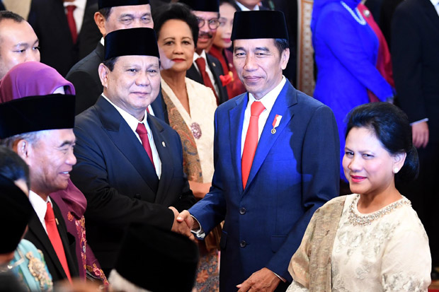 Jokowi ke Prabowo: Pengadaan...