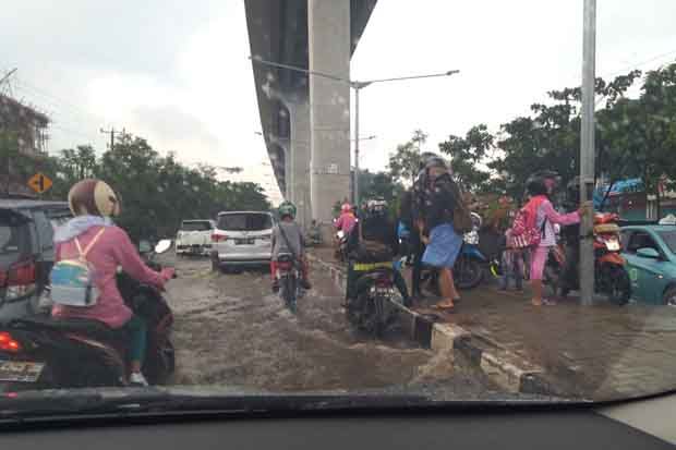 Jalan Kol H Barlian...