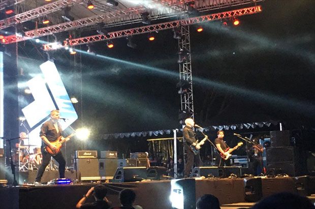 Vertical Horizon Bangkitkan...