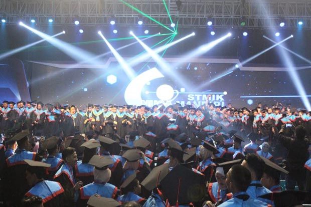 STMIK Nusa Mandiri Gelar...