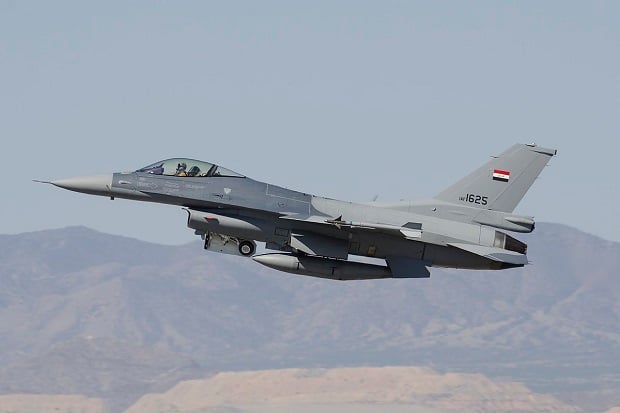Jet Tempur Irak Bombardir...