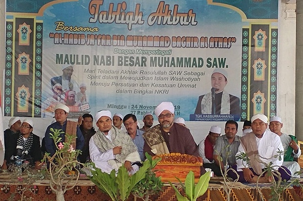 Warga Lombok Timur Antusias...