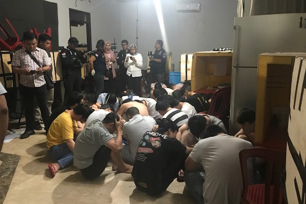 Alasan WNA China lakukan...