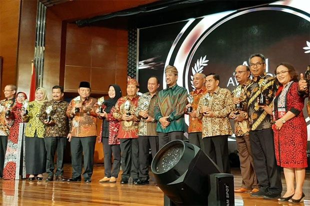 Atraksi Dayung Belang...