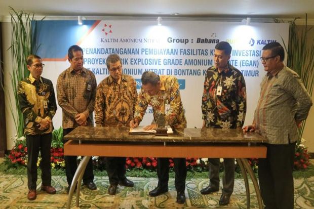 Dukung Industri Pertahanan,...