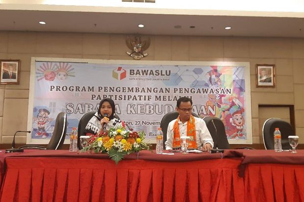 Bawaslu DKI Sosialisasi...