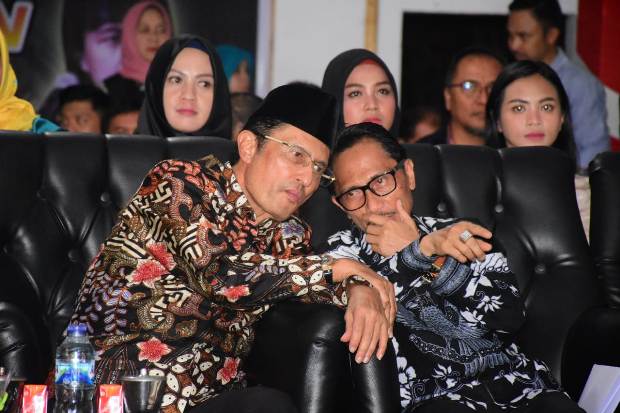 Nelson dan Fadel Akrab...